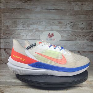 Nike Air Winflo 9 Sneakers Men's Size 11.5 White Bright Crimson Running Shoes
